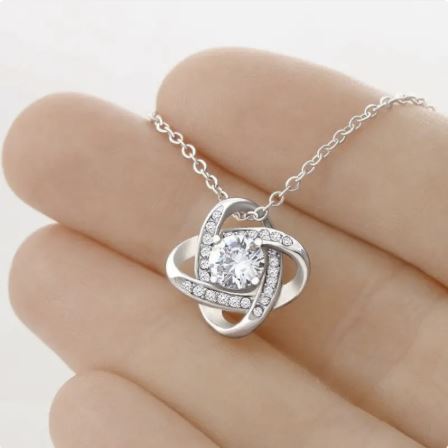 Four-Leaf Clover Eternal Love Pendant